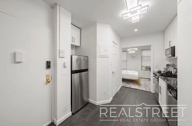 109 Madison St unit 12, New York, NY 10002 - photo 6