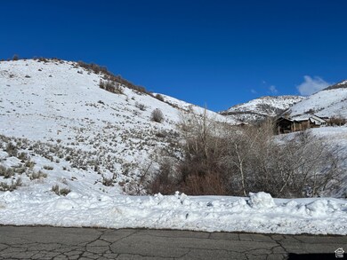9028 E 950 N unit 89, Huntsville, UT 84317 - photo 4