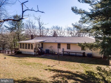 7621 Patapsco Dr, Sykesville, MD 21784 - photo 2