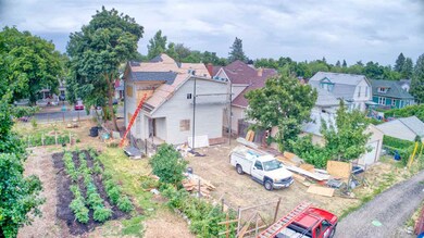 1829 W Gardner Ave, Spokane, WA 99201 - photo 3