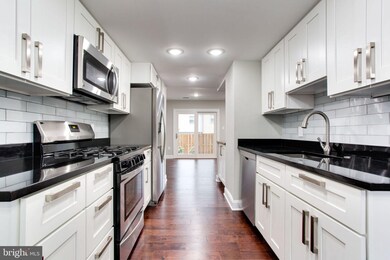 1981 Mayflower Dr, Woodbridge, VA 22192 - photo 7