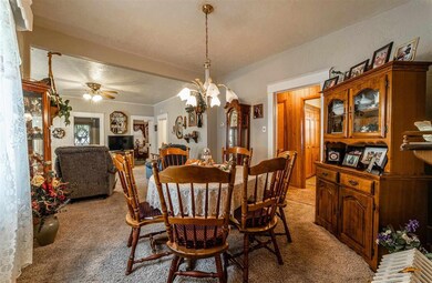 905 Decatur St, Lincoln, IL 62656 - photo 5