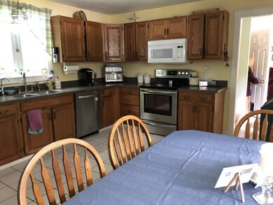 2 Fairway Ln, Medway, MA 02053 - photo 4