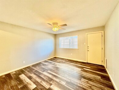 5722 Gaston Ave unit G, Dallas, TX 75214 - photo 5