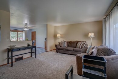 229 Lincoln St, Brooklyn, WI 53521 - photo 3