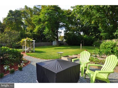 605 Midland Cir, Berwyn, PA 19312 - photo 2