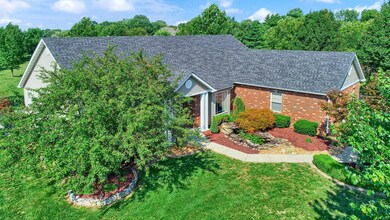 33 Hillsborough Dr, Collinsville, IL 62234 - photo 4