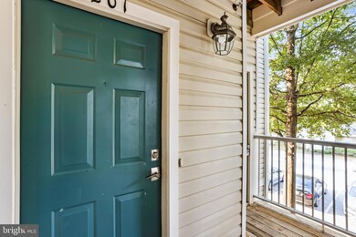 15604 Everglade Ln, Bowie, MD 20716 - photo 2