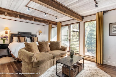 ChateauRoaringForkUnit9_HiRes_200916011