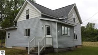 359 N Hale Rd, Twining, MI 48766 - photo 2