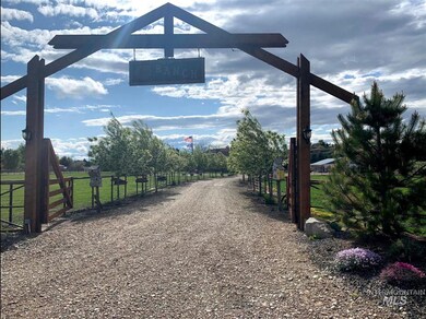 3747 N Brookside Ln, Boise, ID 83714 - photo 6