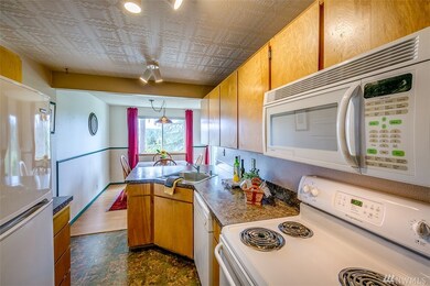 20183 Vikings Crest Loop NE unit 4-102, Poulsbo, WA 98370 - photo 5