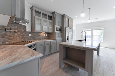 Kitchen 1