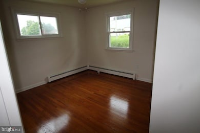 818 Walnut St, New Holland, PA 17557 - photo 6