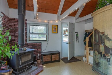 122 Great East Ln, Brookfield, NH 03872 - photo 6