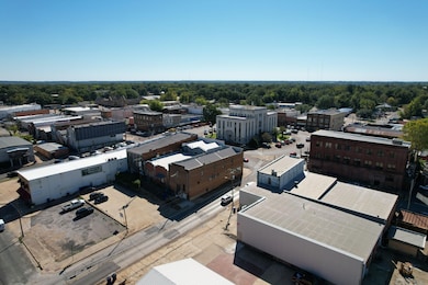 105 N 4th St, Crockett, TX 75835 - photo 4