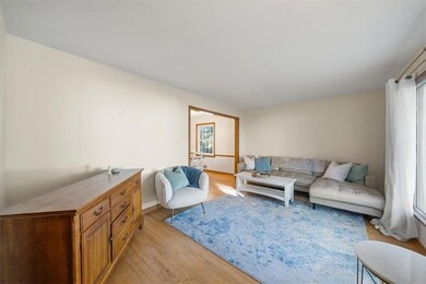 10439 Indiana Ave, Kansas City, MO 64137 - photo 4