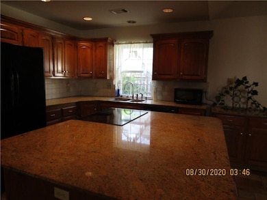 2628 E Hills Dr, Moore, OK 73160 - photo 6