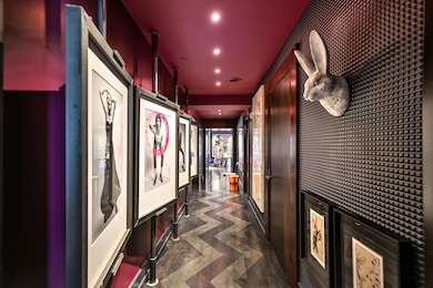 Kilbourn Tower unit 3000, Milwaukee, WI 53202 - photo 7