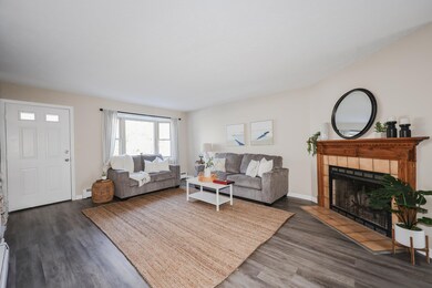 14 Rocky Ledge Rd, Merrimack, NH 03054 - photo 5