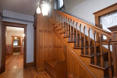 737 W 4th Ave, Red Cloud, NE 68970 - photo 5