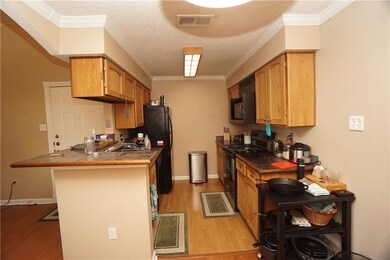 114 E 31st St unit 306, Austin, TX 78705 - photo 6