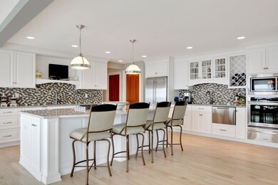 243 Curtis Point Dr-print-007-1k2a50831k
