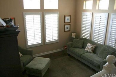 Another view of the living room. Notice the planta