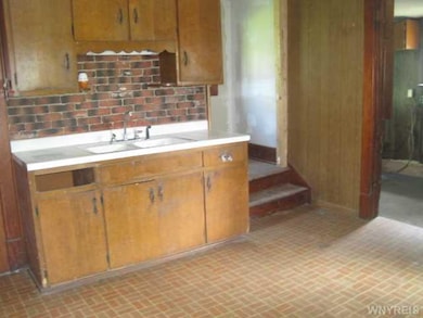 193 Ward Rd, North Tonawanda, NY 14120 - photo 4