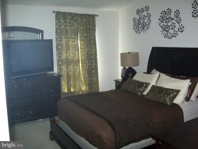 42768 Kearney Terrace unit 4C, Chantilly, VA 20152 - photo 2