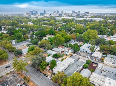 1817 W St, Sacramento, CA 95818 - photo 3