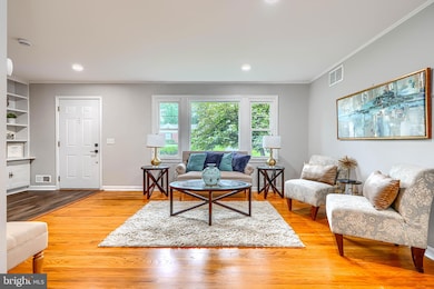 8809 Wolverton Rd, Parkville, MD 21234 - photo 3