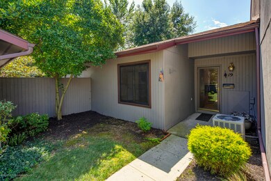 03_House Front-4