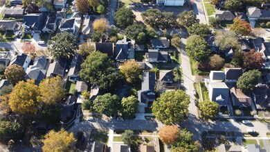 121 Northwood St, Houston, TX 77009 - photo 2