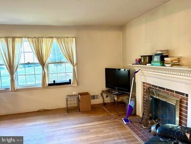 2042 Kirby Rd, McLean, VA 22101 - photo 6