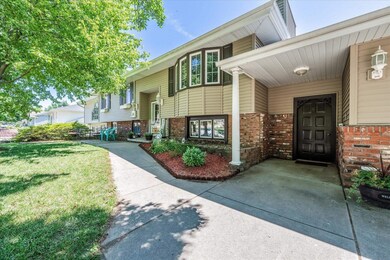 401 Maple Dr, Treynor, IA 51575 - photo 2