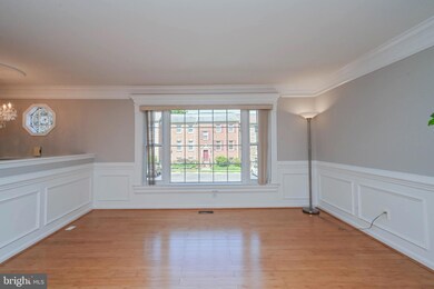 2949 Waterford Ct, Vienna, VA 22181 - photo 5