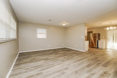 003-photo-living-room-9825875