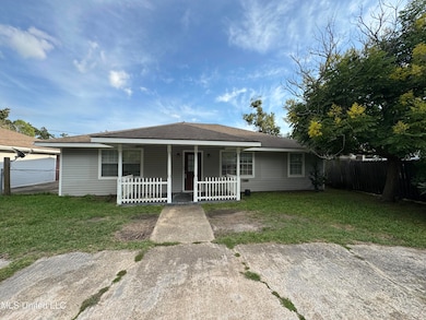 213 Oak St, Long Beach, MS 39560 - photo 2