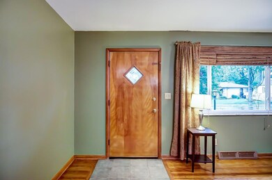 1333 Frisbee Dr, Columbus, OH 43224 - photo 2