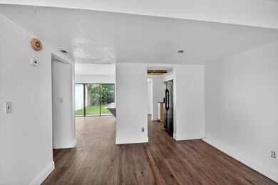 1405 White Pine Dr, Wellington, FL 33414 - photo 4