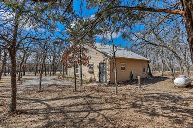 1385 County Road 2117, Gainesville, TX 76240 - photo 7