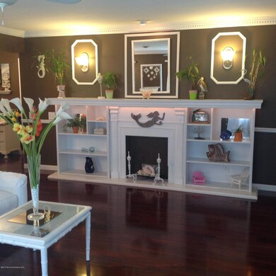 Dixon ct fireplace A.jpg