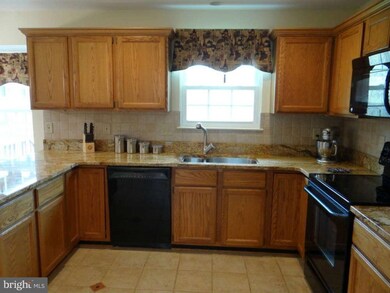 1568 Kingstream Cir, Herndon, VA 20170 - photo 7