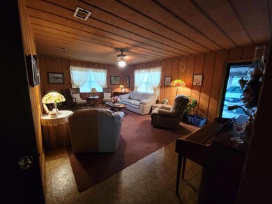 3rd Bedroom/or 2nd Living Room