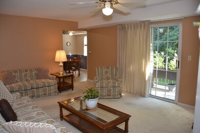 155 Lafond Ln unit 34, Dracut, MA 01826 - photo 5