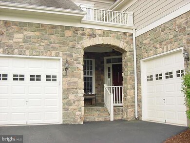 9059 Raging Water Dr, Bristow, VA 20136 - photo 2