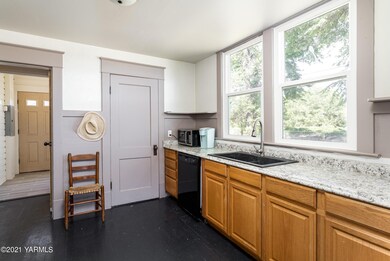 Kitchen #1