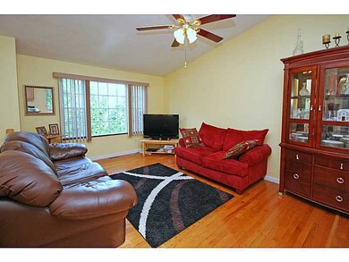 882 Smithfield Rd, North Providence, RI 02904 - photo 3