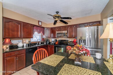 8306 Cloverport Dr, Louisville, KY 40228 - photo 7